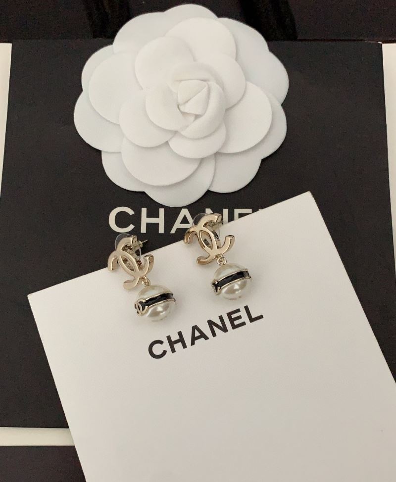 Ch**el earrings
